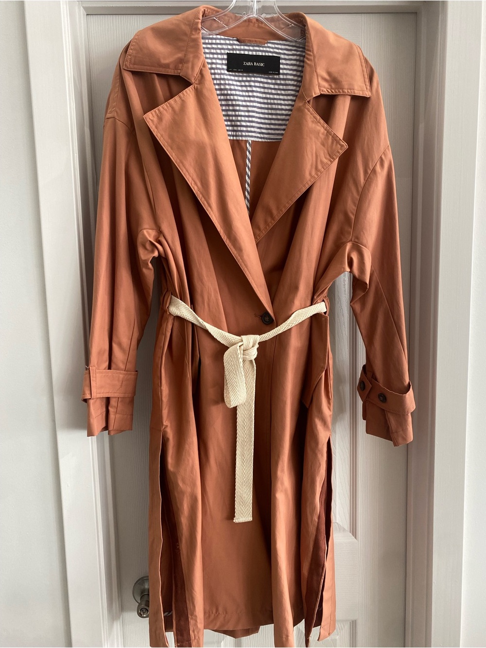 Zara Basic Rust Trench Coat with Cream Contrast Belt Size L